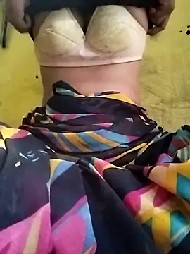 Snapshot of Gopika_Dudi chatting on October 17, 2025, 1:09 am Gopika Dudi online show from October 17, 2025, 1:09 am