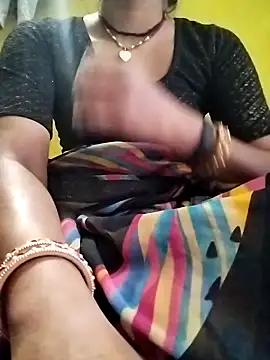 Snapshot of Gopika_Dudi chatting on October 21, 2025, 1:17 am Gopika Dudi online show from October 21, 2025, 1:17 am