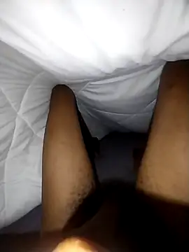 Snapshot of uncut1759 chatting on March 25, 2026, 3:56 am uncut1759 online show from March 25, 2026, 3:56 am