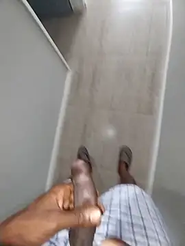 Snapshot of uncut1759 chatting on March 26, 2026, 1:28 pm uncut1759 online show from March 26, 2026, 1:28 pm