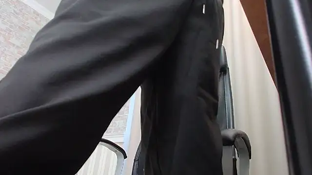 JonahShaw online show from October 28, 2025, 5:11 am