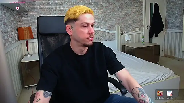 JonahShaw online show from May 7, 2026, 4:29 am