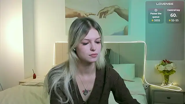 Snapshot of Lisa_Blossom chatting on September 17, 2025, 6:04 am Lisa Blossom online show from September 17, 2025, 6:04 am