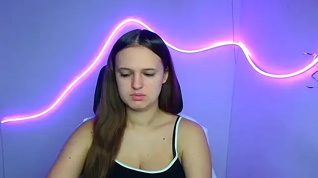 Snapshot of Aurora_White chatting on September 28, 2025, 5:02 am Aurora White online show from September 28, 2025, 5:02 am