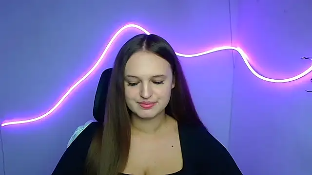 Snapshot of Aurora_White chatting on September 29, 2025, 11:15 am Aurora White online show from September 29, 2025, 11:15 am