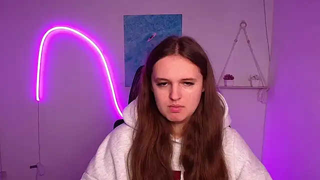 Snapshot of Aurora_White chatting on October 21, 2025, 11:22 am Aurora White online show from October 21, 2025, 11:22 am