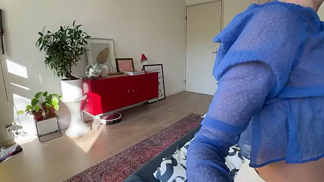 Snapshot of Scorpion_Peach chatting on October 10, 2025, 10:47 am Scorpion Peach online show from October 10, 2025, 10:47 am