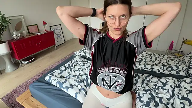 Snapshot of Scorpion_Peach chatting on October 24, 2025, 10:22 am Scorpion Peach online show from October 24, 2025, 10:22 am