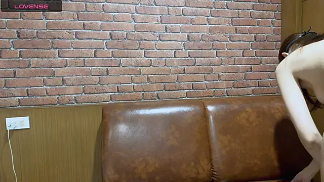 Snapshot of penny_coco chatting on March 23, 2026, 4:11 pm penny coco online show from March 23, 2026, 4:11 pm