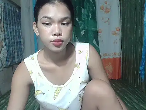 Sweetestsiner online show from February 8, 2026, 4:43 pm