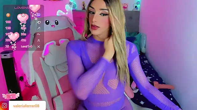 Snapshot of SEXYTSLATINA chatting on October 27, 2025, 11:03 am SEXYTSLATINA online show from October 27, 2025, 11:03 am