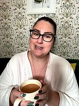 Lacey-BBW online show from September 22, 2025, 8:22 pm