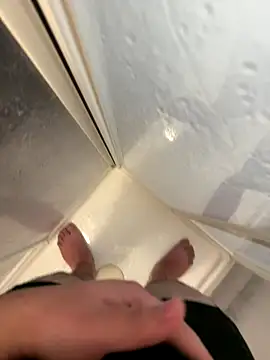 LicitInvader online show from November 10, 2025, 6:29 pm