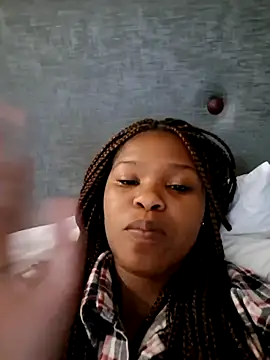 Snapshot of Lolly_96 chatting on September 23, 2025, 10:57 pm Lolly 96 online show from September 23, 2025, 10:57 pm