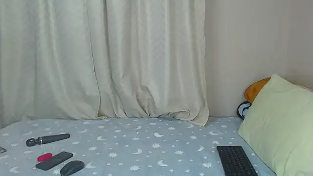 Sexychrista online show from September 17, 2025, 4:19 pm