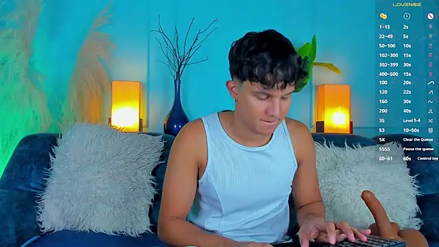 Snapshot of Leo_Savage_ chatting on February 18, 2026, 3:57 am Leo Savage online show from February 18, 2026, 3:57 am