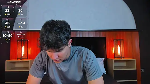 Leo Savage  online show from May 11, 2026, 4:29 am