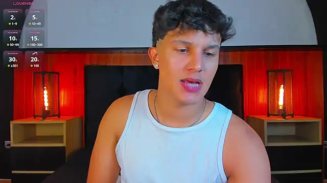 Leo Savage  online show from June 10, 2026, 4:23 am