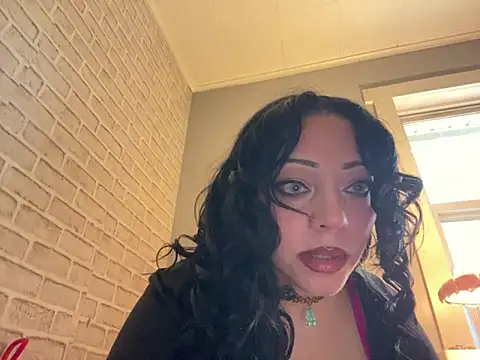 Snapshot of Kendall_knox chatting on October 13, 2025, 5:35 pm Kendall knox online show from October 13, 2025, 5:35 pm