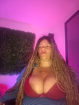 Snapshot of Eva_Luxei chatting on September 22, 2025, 12:07 pm Eva Luxei online show from September 22, 2025, 12:07 pm