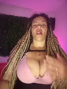 Snapshot of Eva_Luxei chatting on September 29, 2025, 11:15 am Eva Luxei online show from September 29, 2025, 11:15 am