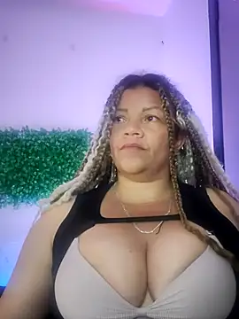 Eva Luxei online show from January 17, 2026, 9:03 am