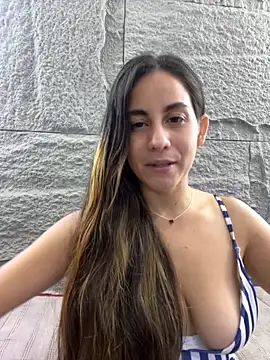 Snapshot of CamileX chatting on October 16, 2025, 1:45 pm CamileX online show from October 16, 2025, 1:45 pm