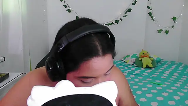 Juicy elenxx online show from June 17, 2026, 8:54 pm