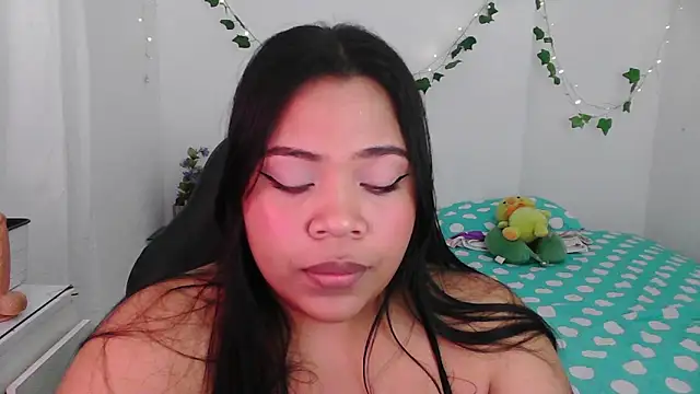 Juicy elenxx online show from June 19, 2026, 10:57 pm