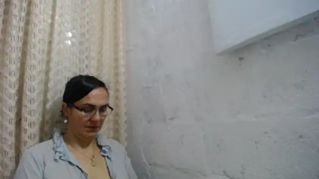 gabbyparker  online show from December 18, 2025, 9:59 am