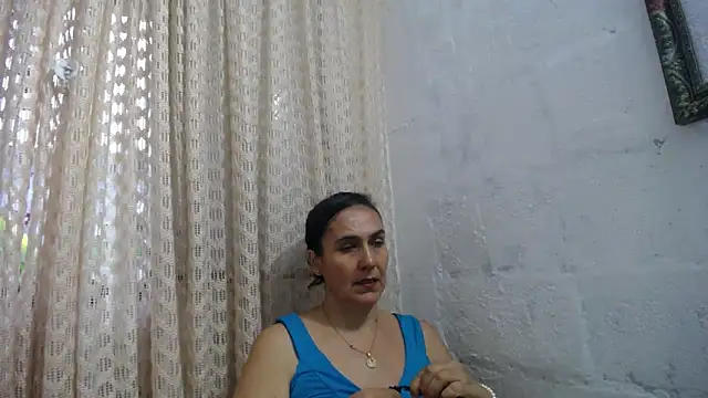 Snapshot of gabbyparker_ chatting on February 9, 2026, 10:47 pm gabbyparker online show from February 9, 2026, 10:47 pm