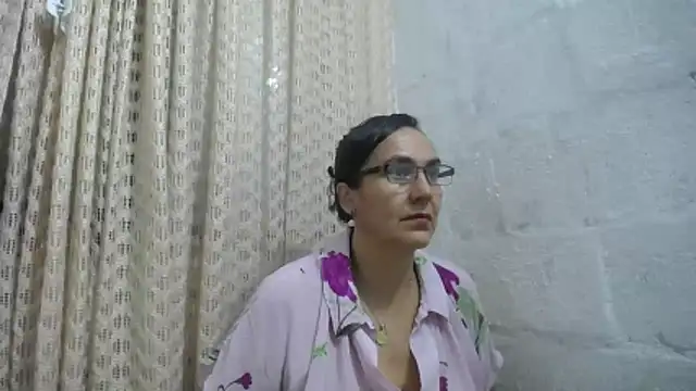 Snapshot of gabbyparker_ chatting on March 19, 2026, 10:41 am gabbyparker online show from March 19, 2026, 10:41 am