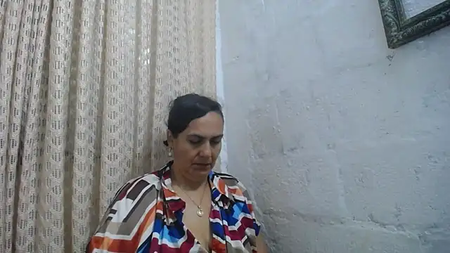 gabbyparker  online show from May 11, 2026, 9:04 am
