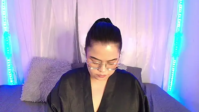 LilyRousee online show from June 21, 2026, 11:29 pm