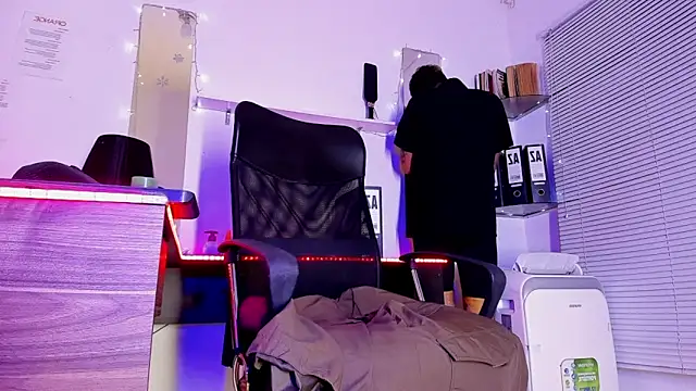 dex 55 online show from November 20, 2025, 12:44 am