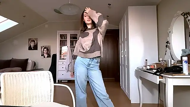 DarlineBrustera online show from October 12, 2025, 2:27 pm