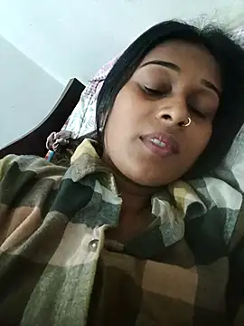 hotshreya69 online show from September 14, 2025, 4:28 pm