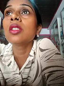 Snapshot of hotshreya69 chatting on September 25, 2025, 7:23 am hotshreya69 online show from September 25, 2025, 7:23 am