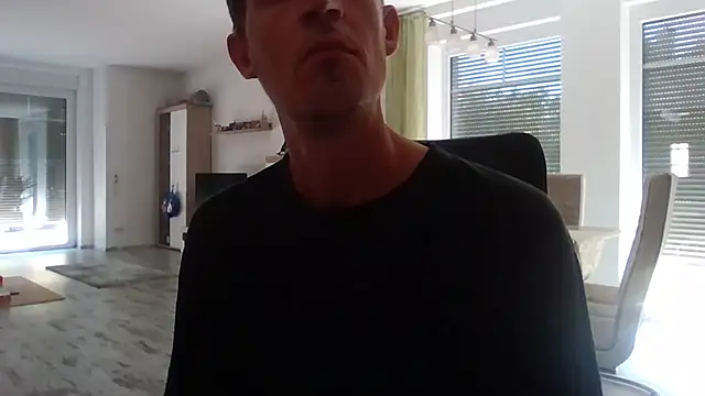 Snapshot of Trockenbau chatting on June 25, 2026, 2:21 pm Trockenbau online show from June 25, 2026, 2:21 pm