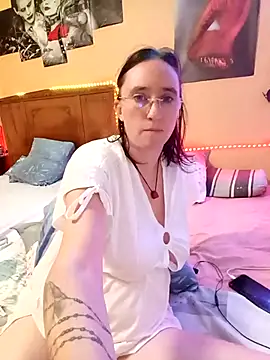 Snapshot of Sophierob1 chatting on September 19, 2025, 5:31 am Sophierob1 online show from September 19, 2025, 5:31 am