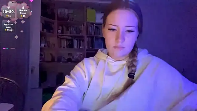 PandaFluff online show from February 2, 2026, 4:38 pm