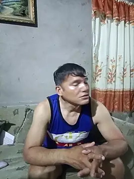 Snapshot of Franklin111230 chatting on February 10, 2026, 2:15 am Franklin111230 online show from February 10, 2026, 2:15 am