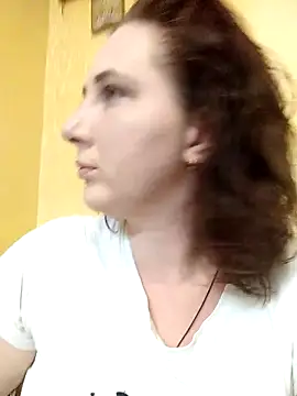 Ninna Selina online show from September 15, 2025, 7:41 am