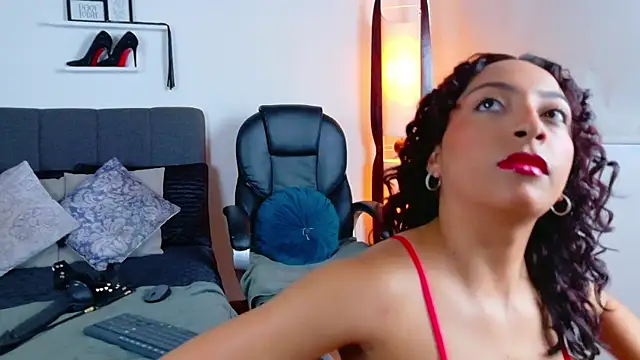 Snapshot of JadeClifford chatting on September 24, 2025, 8:23 pm JadeClifford online show from September 24, 2025, 8:23 pm