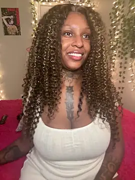 Snapshot of MistiSavannah chatting on February 17, 2026, 2:08 am MistiSavannah online show from February 17, 2026, 2:08 am