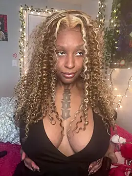 Snapshot of MistiSavannah chatting on April 11, 2026, 3:05 pm MistiSavannah online show from April 11, 2026, 3:05 pm