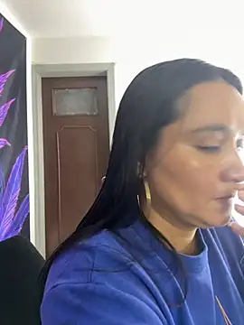 Snapshot of Rouse69_ chatting on September 21, 2025, 9:11 am Rouse69  online show from September 21, 2025, 9:11 am