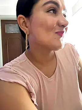 Snapshot of Rouse69_ chatting on October 4, 2025, 9:07 am Rouse69  online show from October 4, 2025, 9:07 am