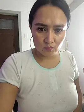 Snapshot of Rouse69_ chatting on October 20, 2025, 9:10 am Rouse69  online show from October 20, 2025, 9:10 am