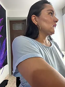 Rouse69  online show from November 16, 2025, 8:42 am